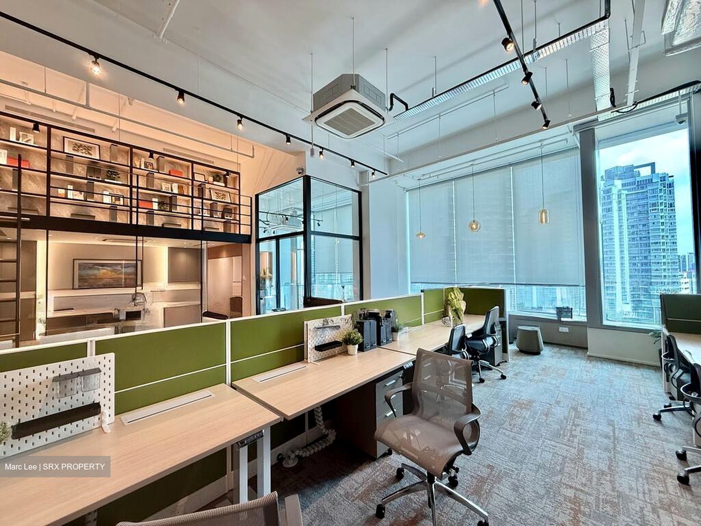 Arc 380 (D8), Office #496787551